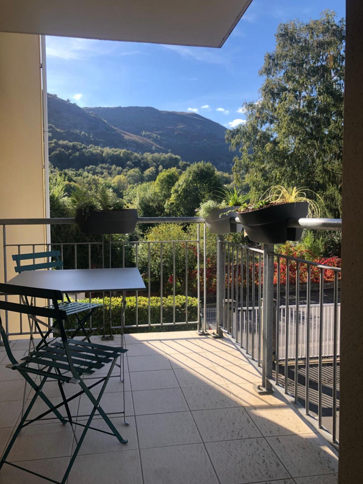 L Escapade Lourdaise Balcon Parking Wifi ville Lourdes Extérieur photo
