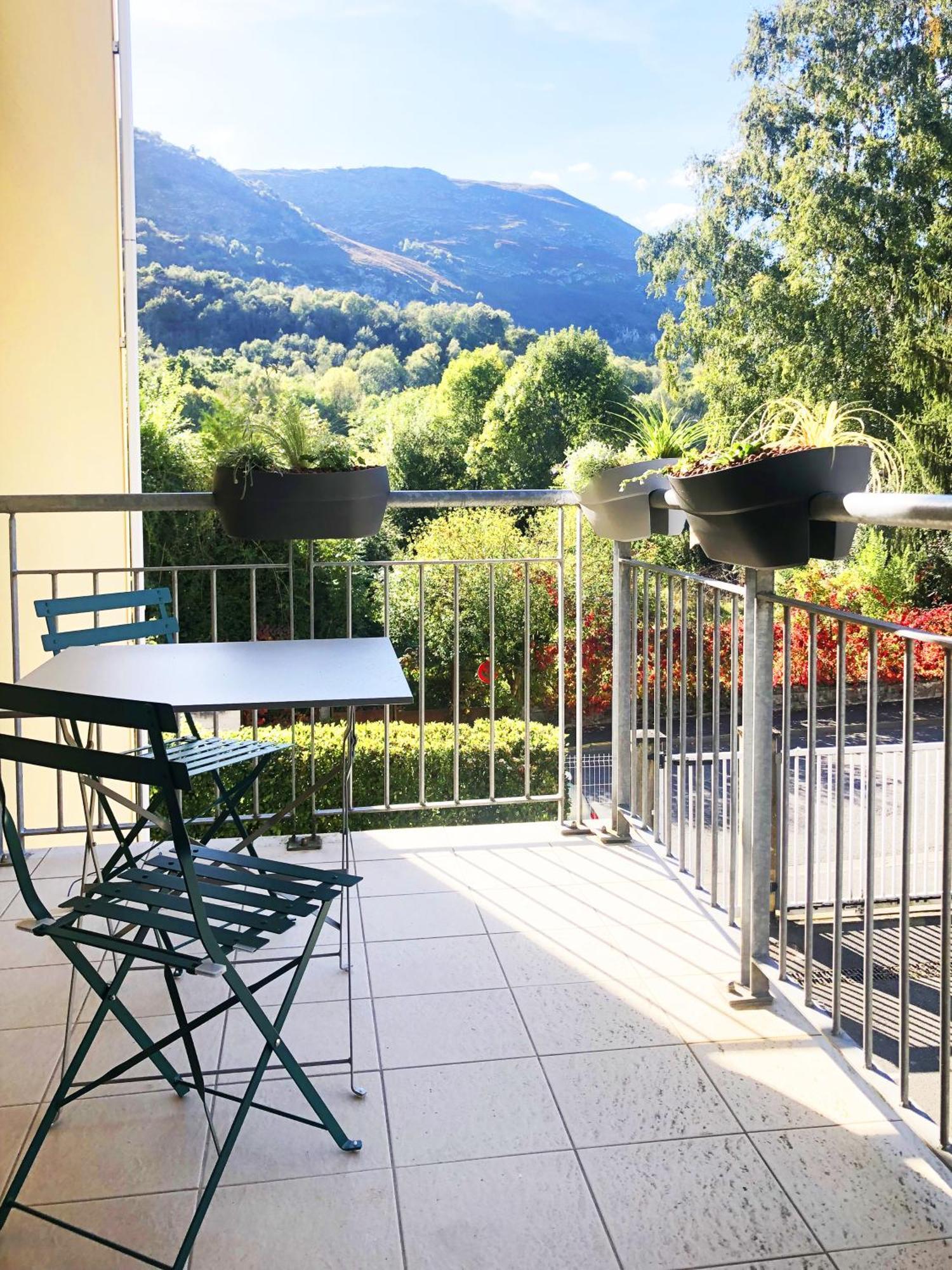 L Escapade Lourdaise Balcon Parking Wifi ville Lourdes Extérieur photo